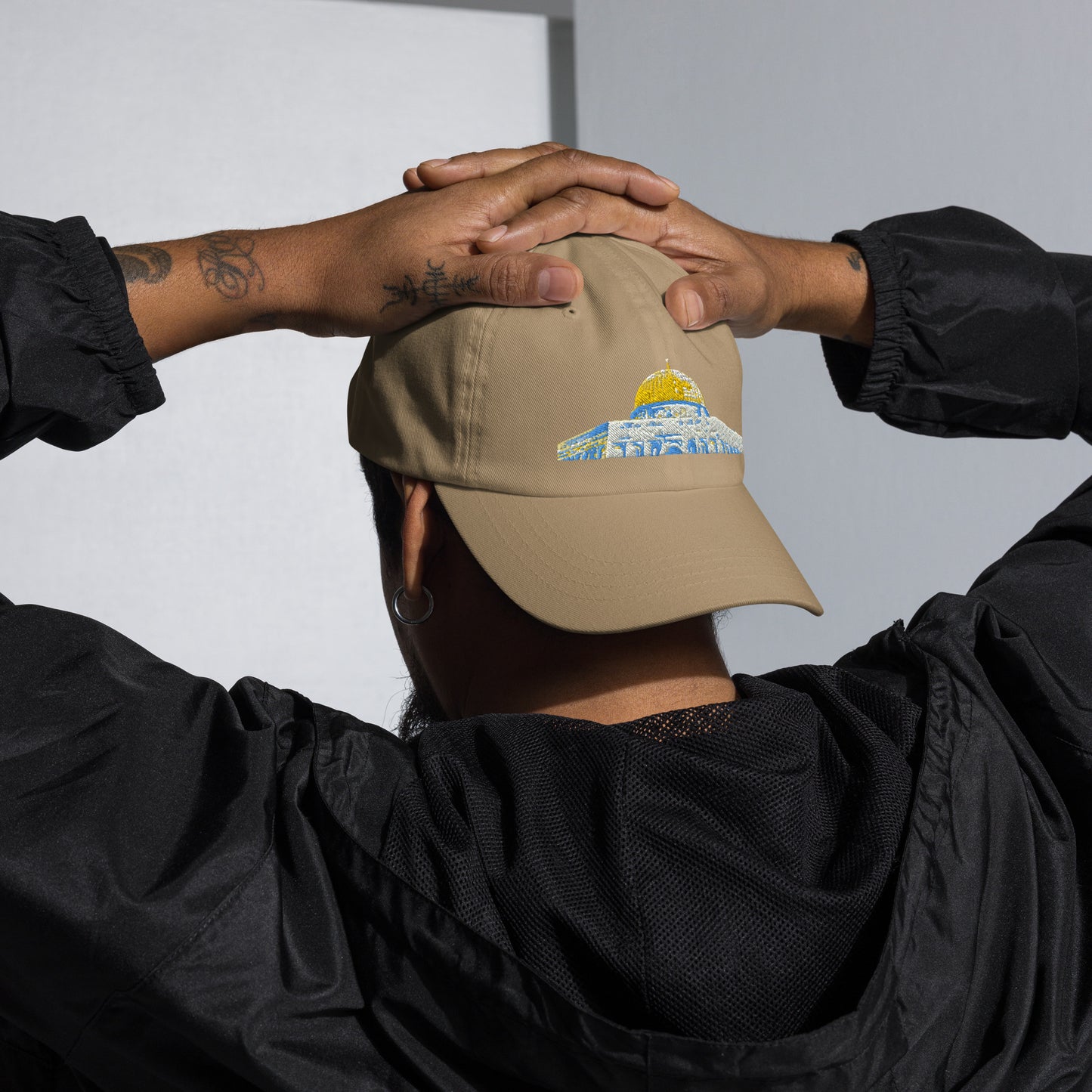 QUBBAT AL SAKHRA - EMBROIDED HAT